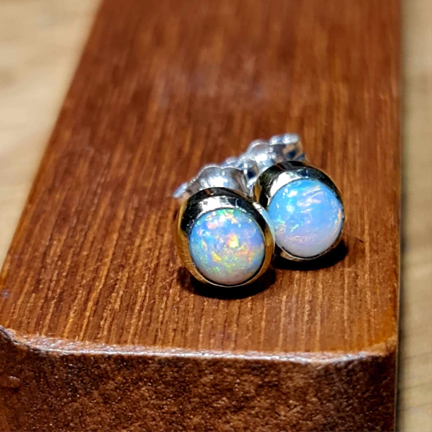 Coober Pedy Opal Gold Earrings 064E