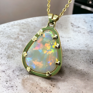 18ct Gold Coober Pedy Opal Pendant 075C