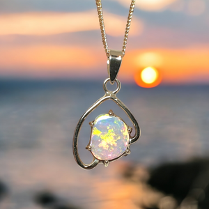 Coober Pedy Crystal Opal Gold Pendant 056C