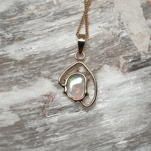 Coober Pedy Crystal Opal Gold Pendant 056C