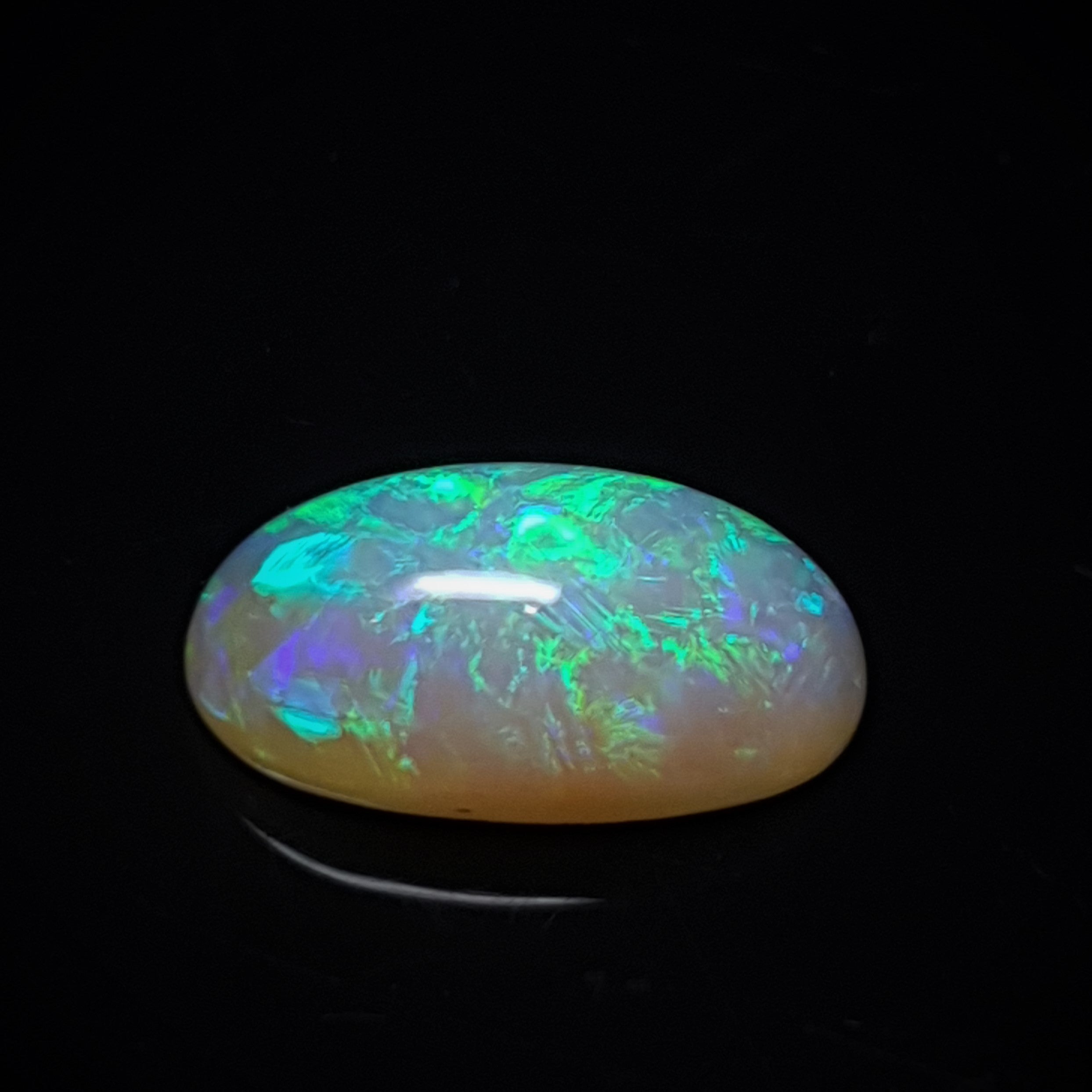 Lightning Ridge crystal opal 070B