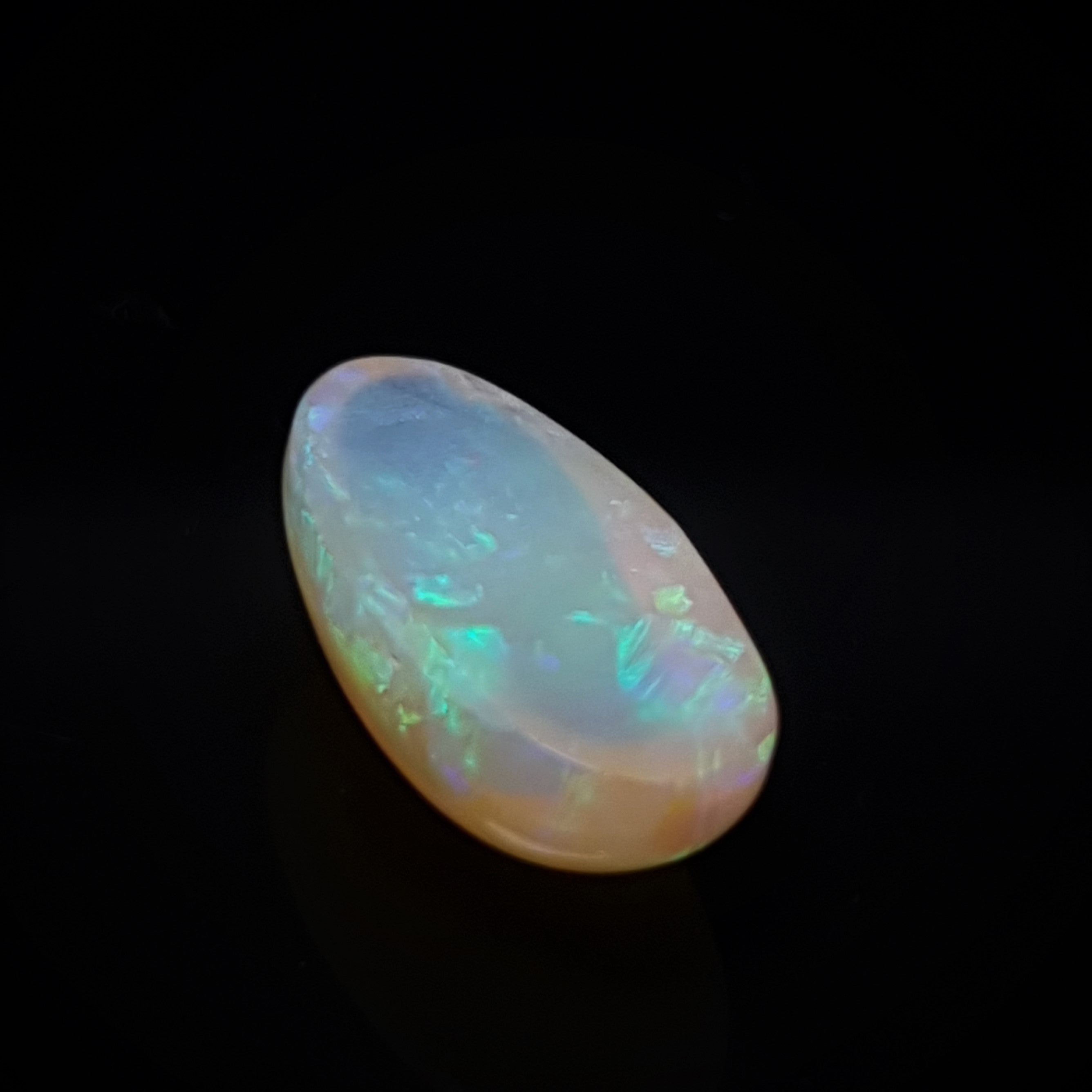Lightning Ridge crystal opal 070B