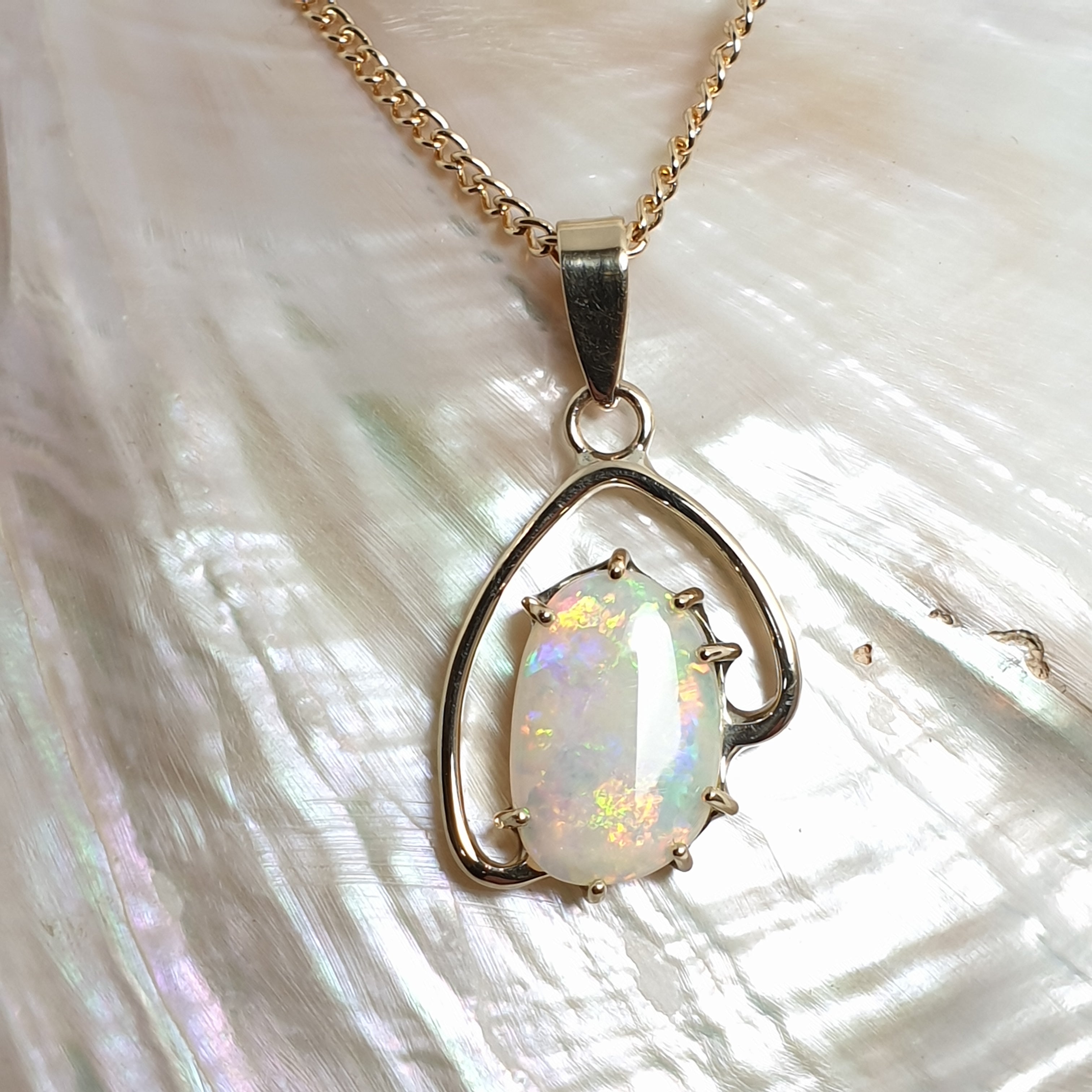 Crystal Opal Pendant 076A