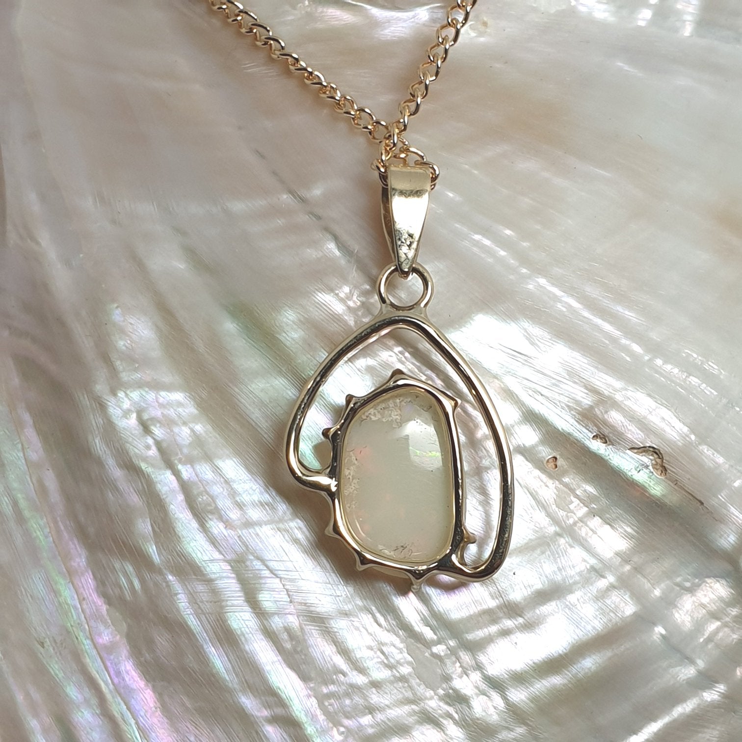 Crystal Opal Pendant 076A