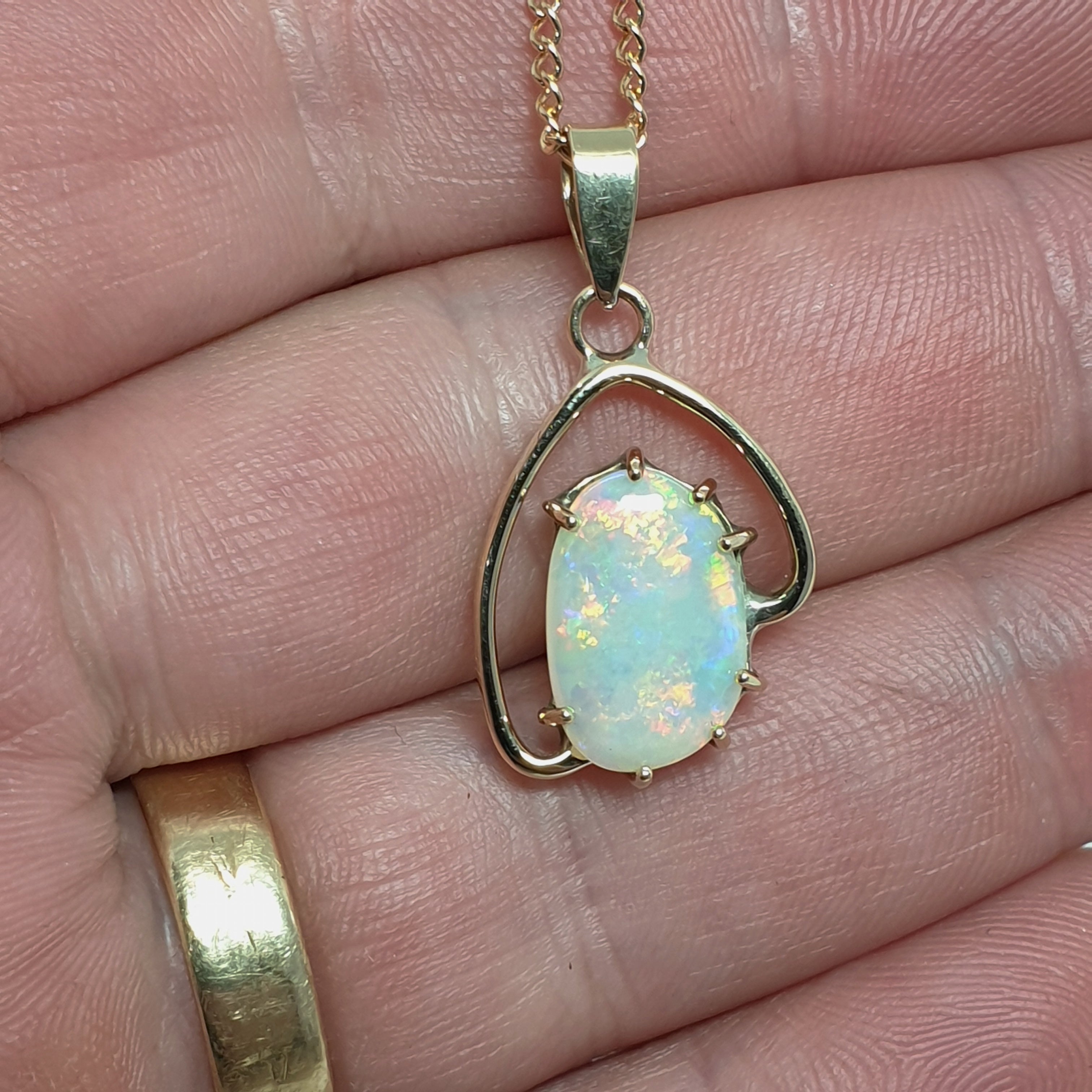 Crystal Opal Pendant 076A