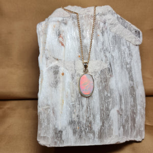 9ct Gold Coober Pedy Crystal Opal Pendant 084g
