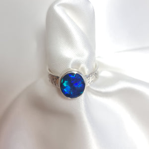 Mystic Blue Lightning Ridge Opal Ring 080F