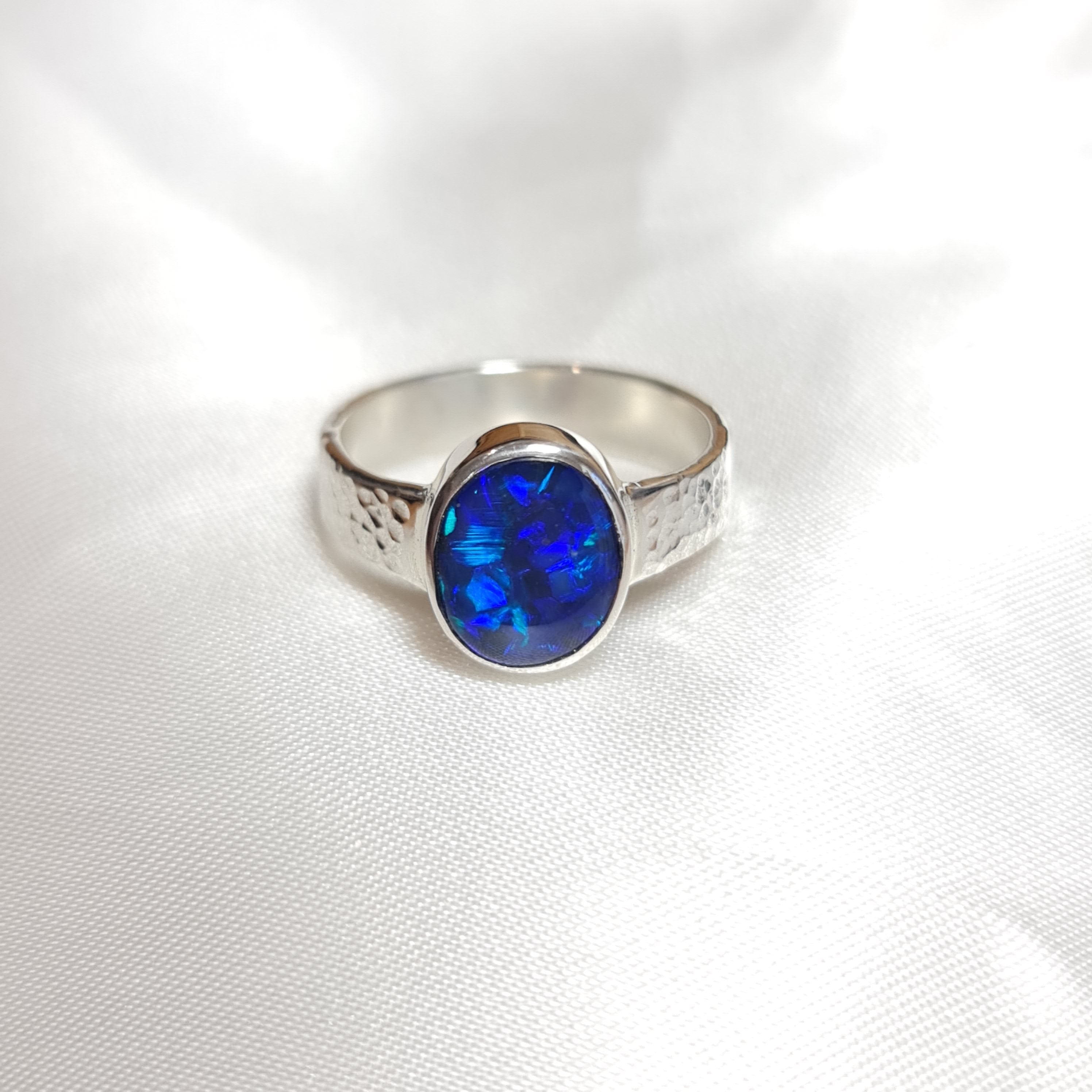 Mystic Blue Lightning Ridge Opal Ring 080F