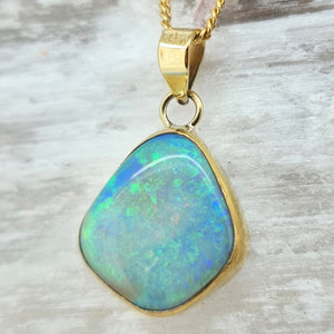 9ct Gold Coober Pedy Olympic Opal Pendant 084B