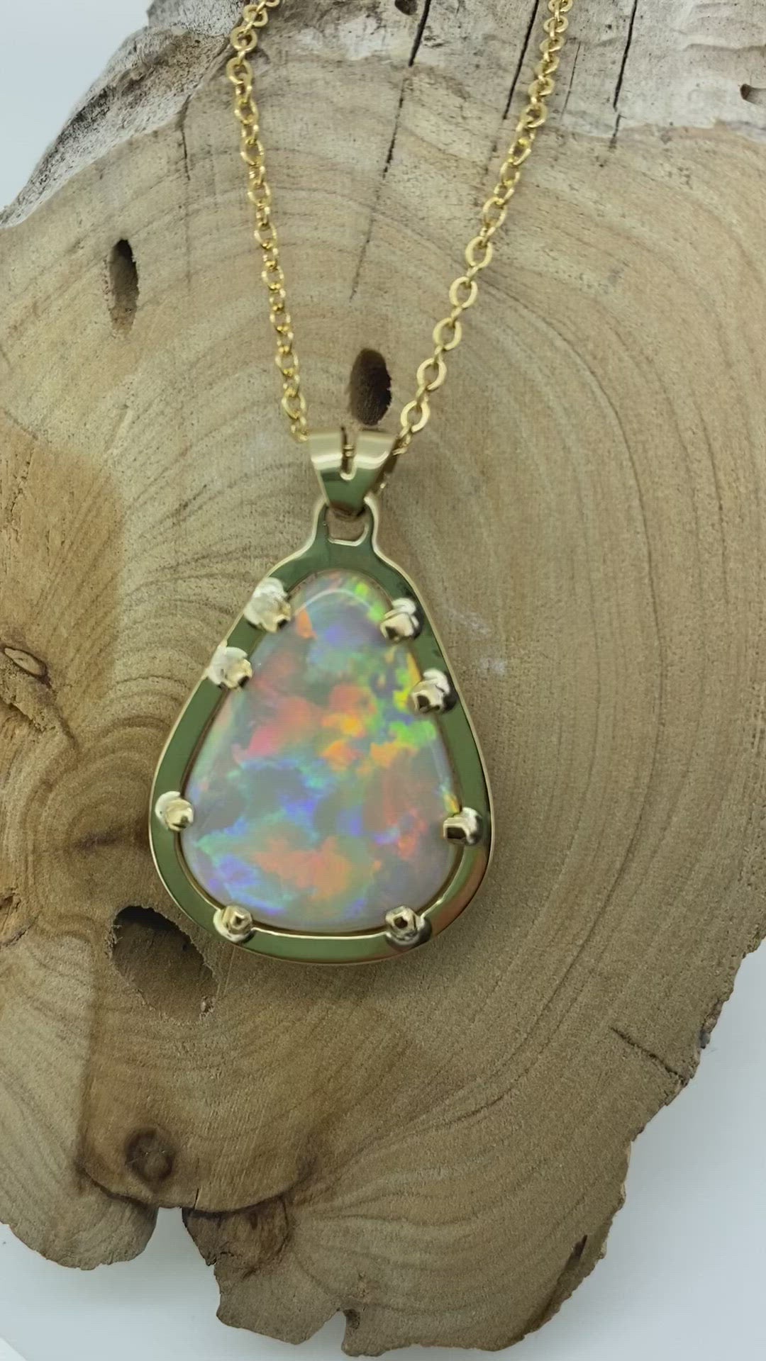 18ct Gold Coober Pedy Opal Pendant 075C