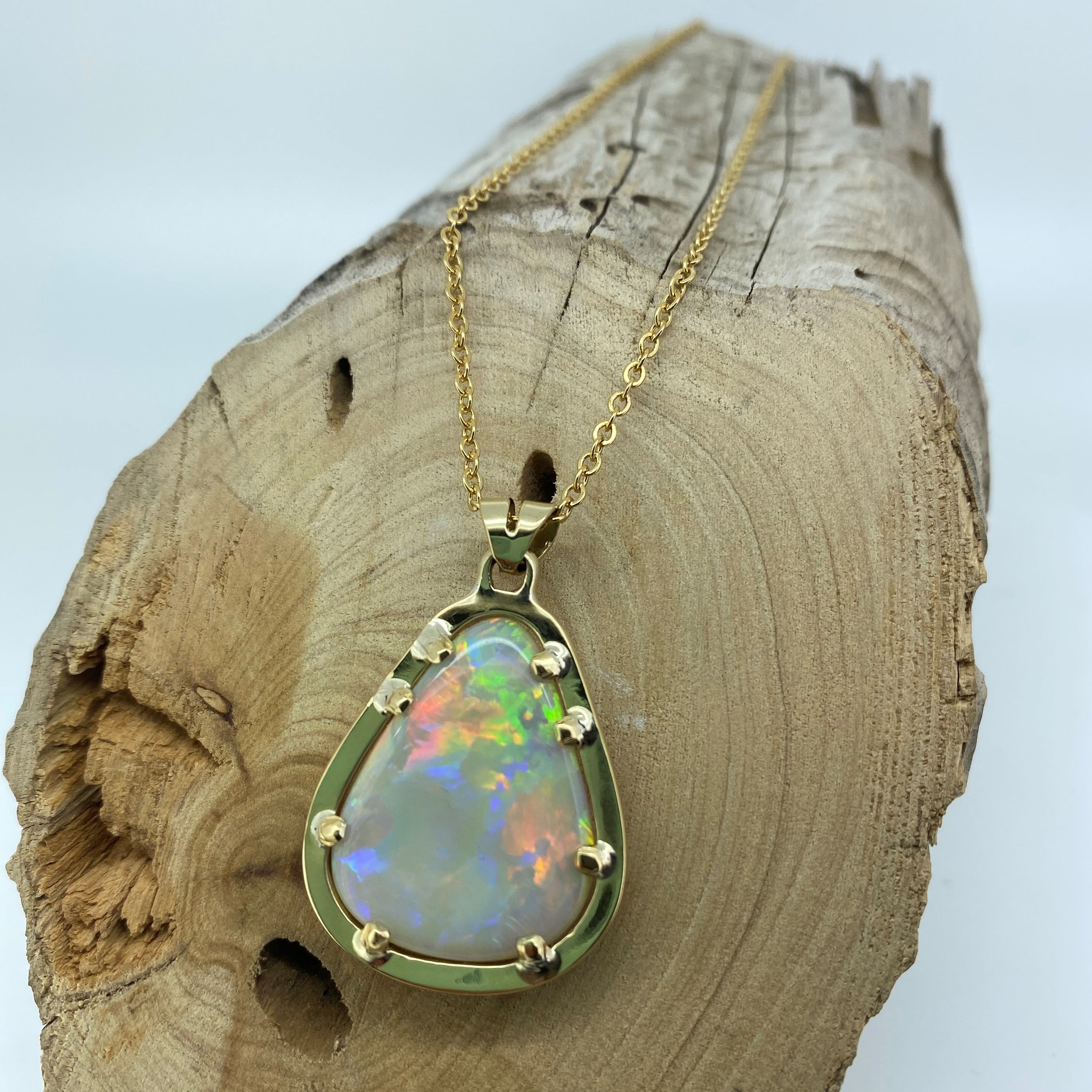 18ct Gold Coober Pedy Opal Pendant 075C