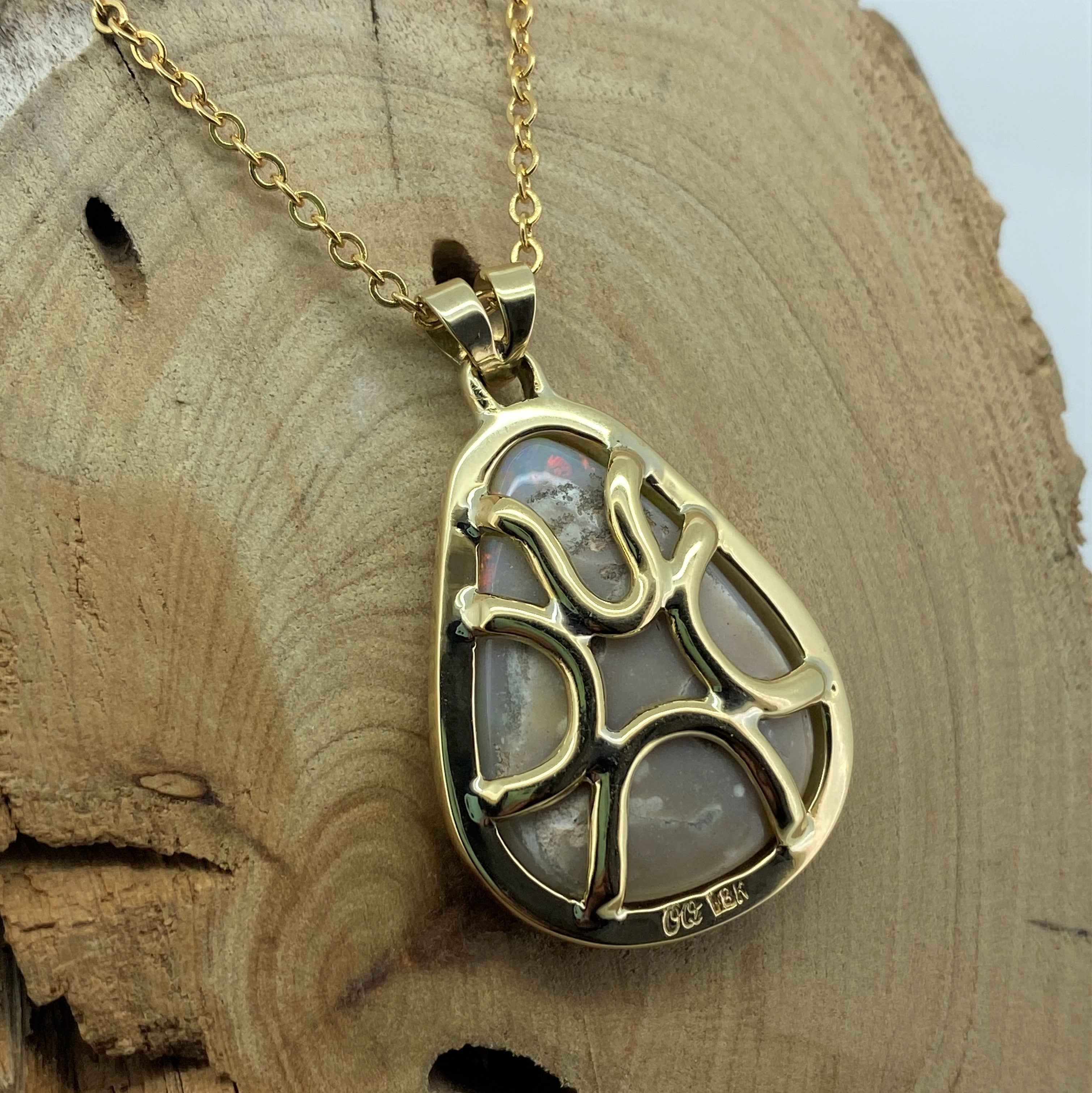 18ct Gold Coober Pedy Opal Pendant 075C